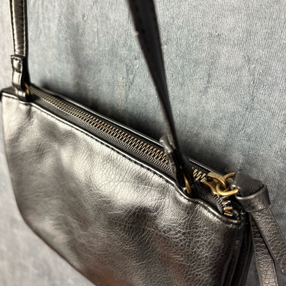 Safe keeper Sleek Black Mini Bag with Modern Design perfect for travel! - Picture 8 of 13